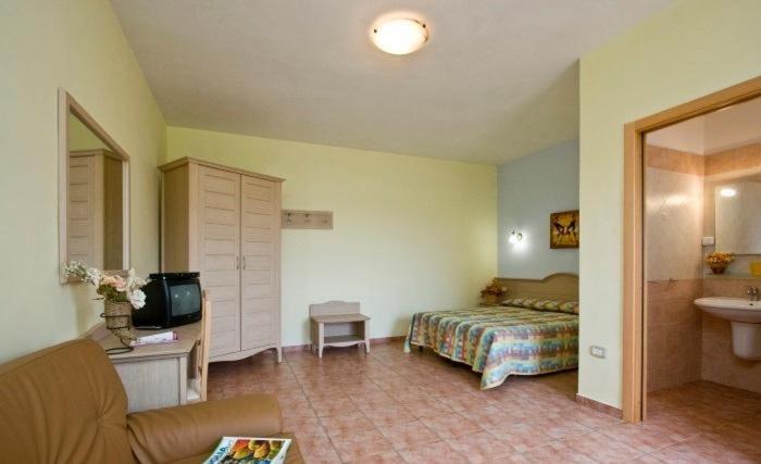 Il Gelso Bianco Hotel Vieste Bagian luar foto